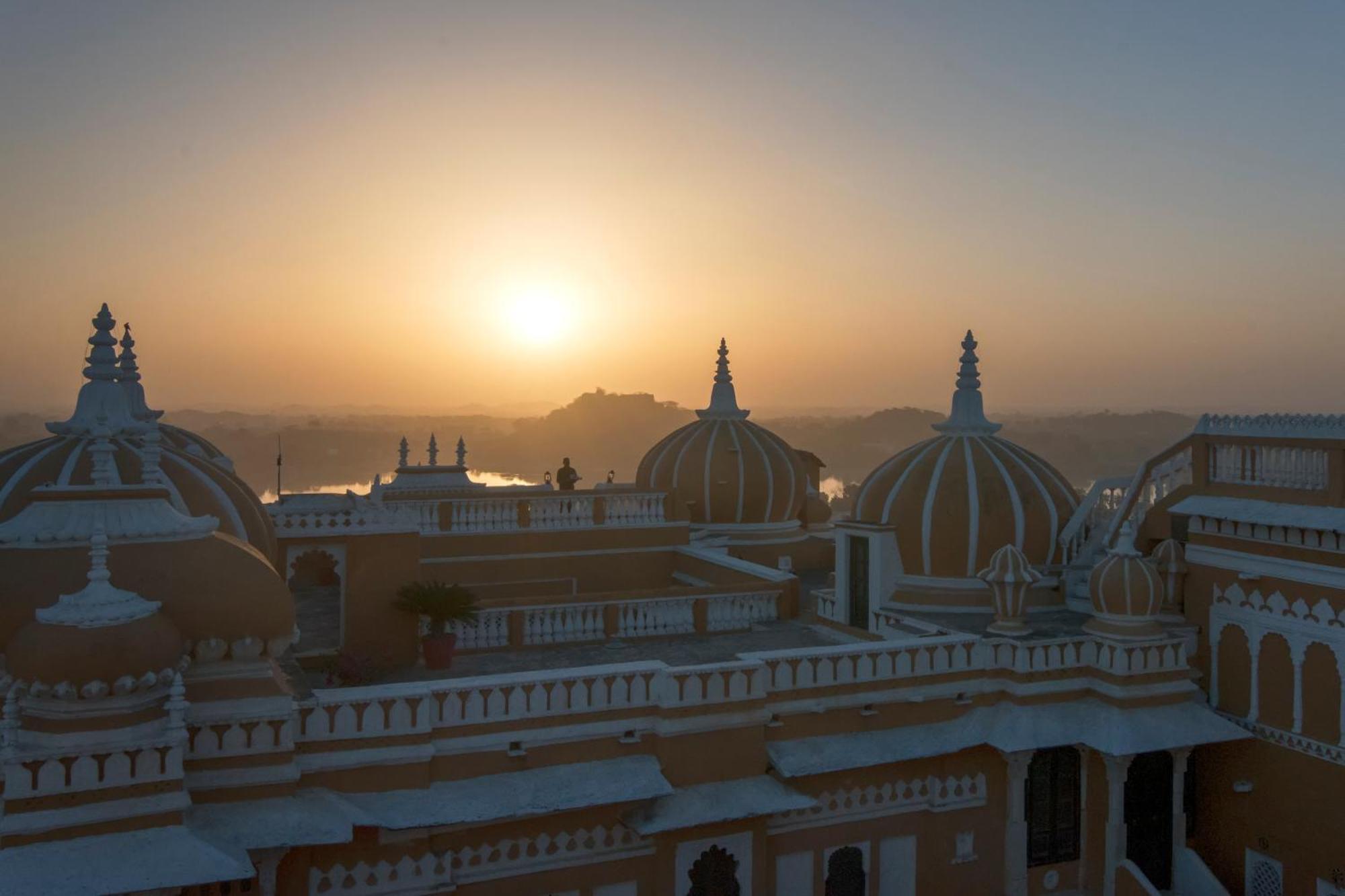 Deogarh Mahal Hotel Devgarh  Bagian luar foto