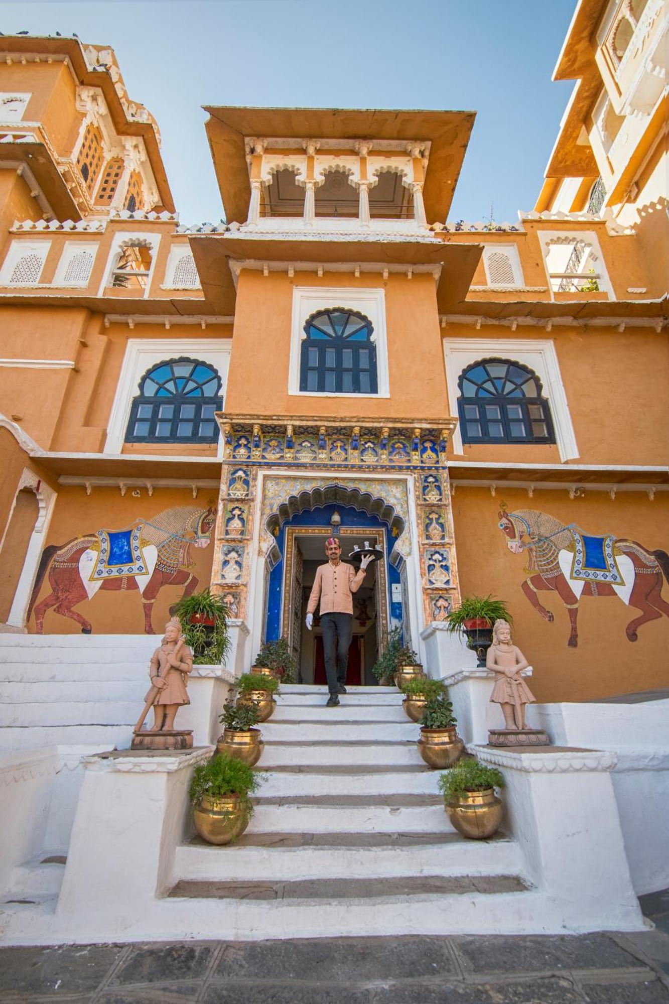 Deogarh Mahal Hotel Devgarh  Bagian luar foto