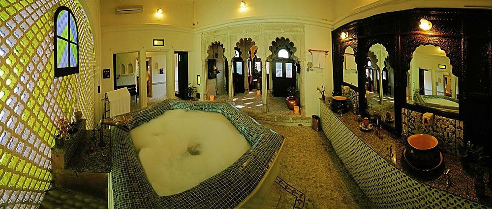 Deogarh Mahal Hotel Devgarh  Bagian luar foto