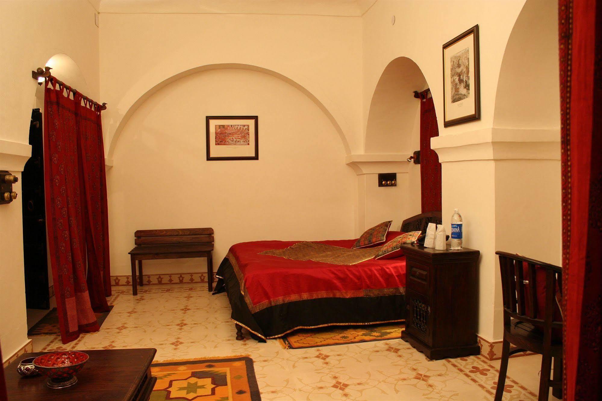Deogarh Mahal Hotel Devgarh  Bagian luar foto